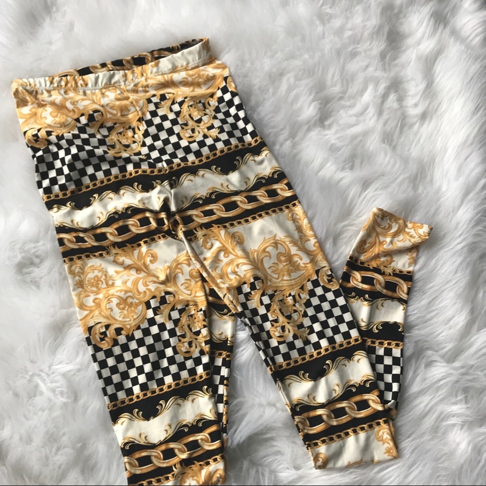 🆕 2PC Stretch Pants & Sheer Off The Shoulder Top - Picture 8 of 8